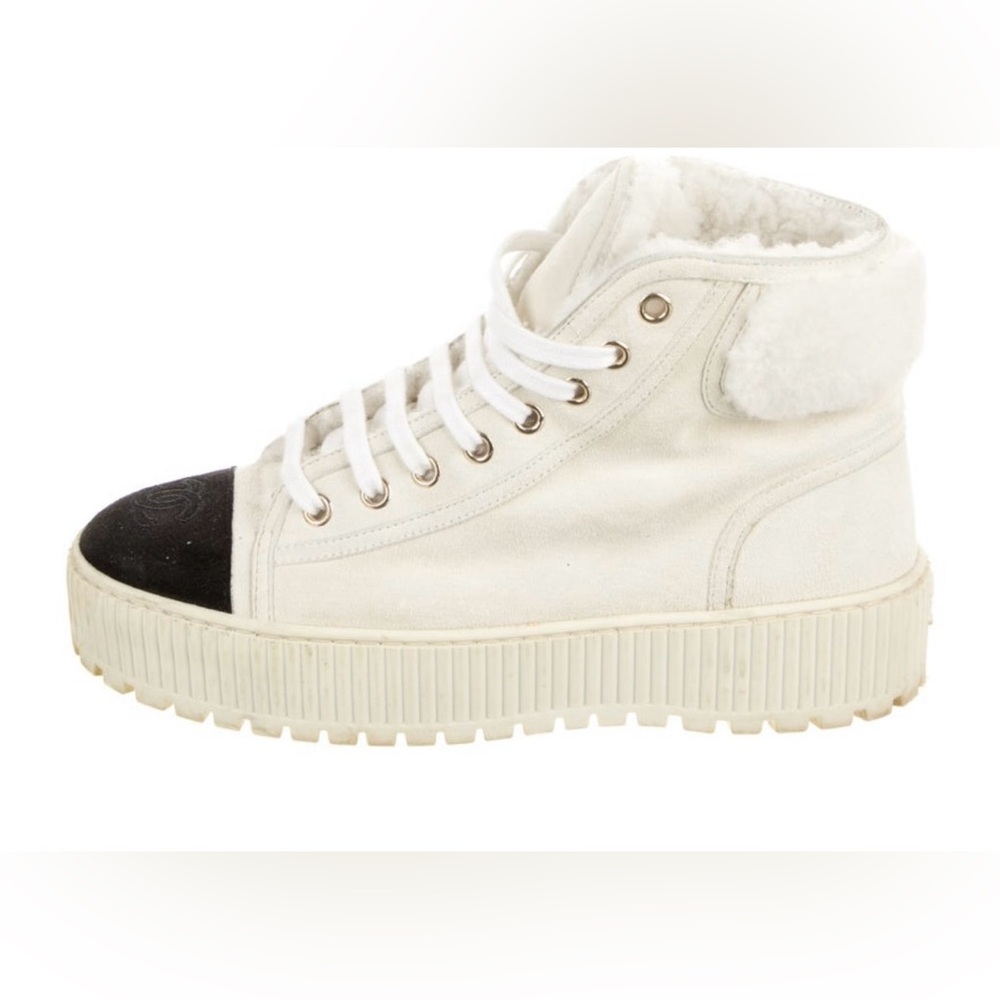 Chanel Kid shearling white ivory High top boots sneakers